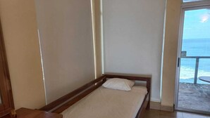 1 bedroom, WiFi - Estudio con vista al oceano (Tola)