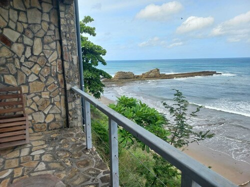 Estudio con vista al oceano