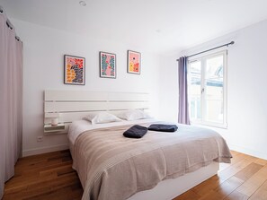 1 chambre, fer et planche à repasser, Wi-Fi, draps fournis