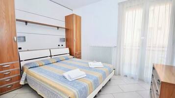 1 camera, Wi-Fi gratuito, lenzuola