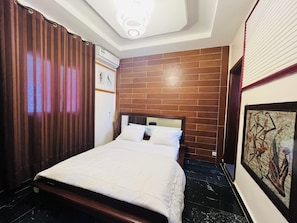 2 bedrooms, WiFi, bed sheets