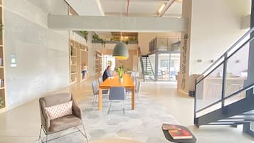 Apartment | Lobby