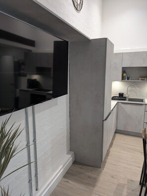 Fridge, microwave, oven, dishwasher