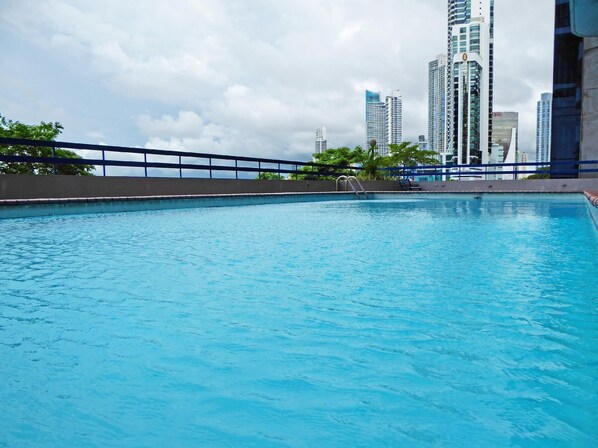 Utomhuspool