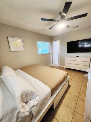 4 bedrooms, WiFi, bed sheets