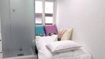 1 bedroom, desk, free WiFi, bed sheets