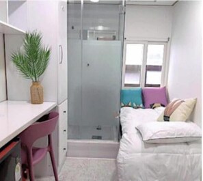 1 chambre, bureau, Wi-Fi gratuit, draps fournis