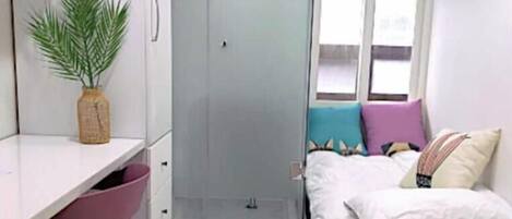 1 chambre, bureau, Wi-Fi gratuit, draps fournis