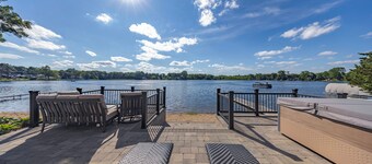 Lakefront Hot Tub, Beach & More!