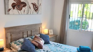 Room - Refurbished 2-Bed La Florida Apt · Emerald Isle Pool & Beach Nearby (Orihuela Costa)