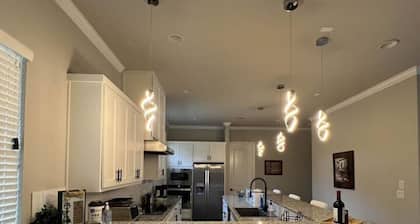 Private Modern Urban Retreat Near COTA/Austin/APT