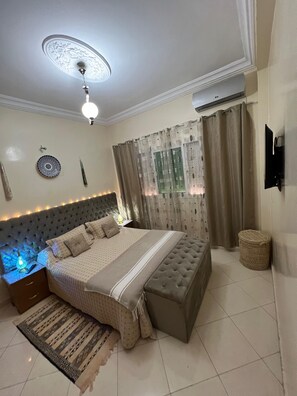 2 bedrooms, iron/ironing board, Internet, bed sheets