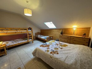 4 bedrooms, WiFi