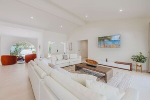 TV connectée, jeux vidéo, chaîne hi-fi, écrans d'ordinateur