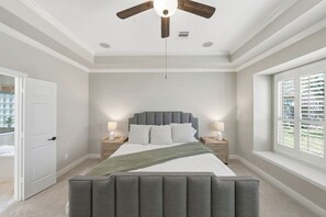 4 bedrooms, desk, iron/ironing board, free WiFi