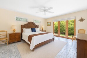 4 bedrooms, WiFi, bed sheets, wheelchair access