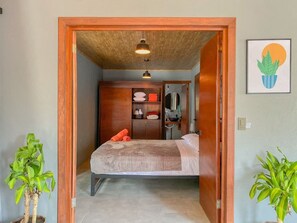 2 bedrooms, free WiFi, bed sheets, wheelchair access