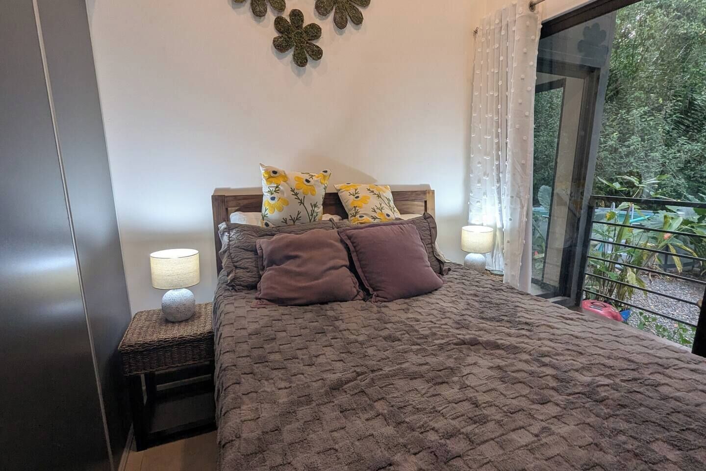 2 quartos, Wi-Fi de cortesia, roupa de cama