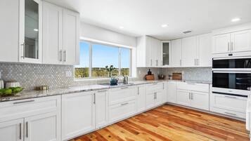 Micro-ondas, fogão, cooktop, lava-louças