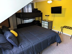 2 bedrooms, iron/ironing board, Internet, bed sheets