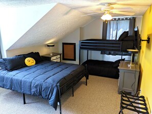 2 bedrooms, iron/ironing board, Internet, bed sheets