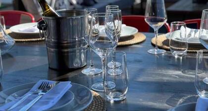 Stylish Retreat, Sea View Villa.