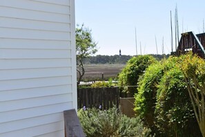 Property grounds - Tori's Landing- Limited Water View Shared Pier Access (Chincoteague)