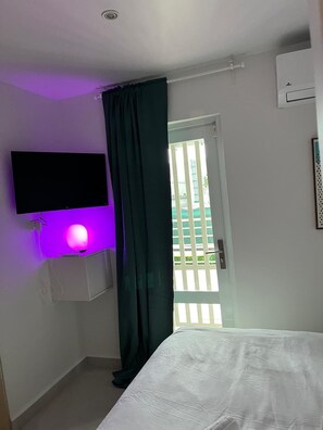 Blackout curtains, iron/ironing board, free WiFi - IsmaelRivera60 LaVilla OceanPark (San Juan)