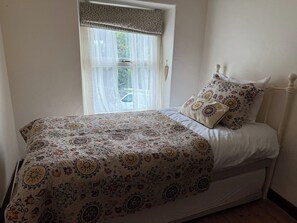 4 Schlafzimmer, Bügeleisen/Bügelbrett, Internetzugang, Bettwäsche