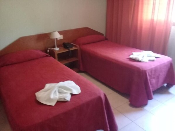 In-room safe, wheelchair access