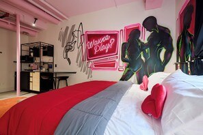 Gallery Suite, 1 King Bed, Non Smoking | Premium bedding, in-room safe, individually decorated - BIG LITTLE HOTEL  (Denver)