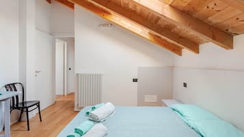 2 chambres, lit parapluie, Wi-Fi, draps fournis