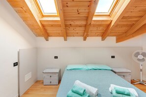 2 Schlafzimmer, Reisekinderbett, WLAN, Bettwäsche