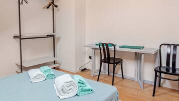 2 chambres, lit parapluie, Wi-Fi, draps fournis