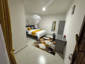 Free WiFi, bed sheets - Shelvic Resort Ruiru (Ruiru)