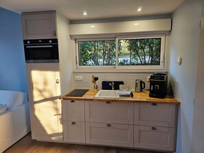 Microwave, stovetop