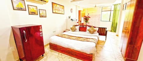 Deluxe-Doppelzimmer, Stadtblick | Schreibtisch, kostenloses WLAN