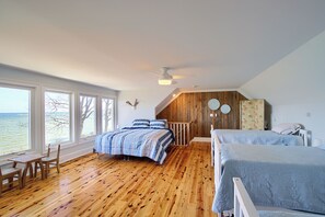 4 bedrooms, travel cot, WiFi, bed sheets
