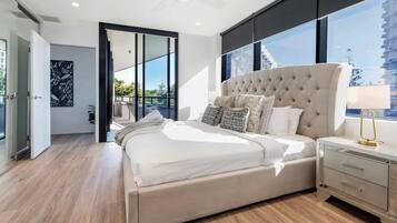 3 habitaciones, tabla de planchar con plancha, wifi y ropa de cama
