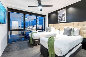 3 chambres, fer et planche à repasser, Wi-Fi, draps fournis