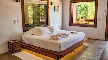 Standard-Doppelzimmer, Veranda, Gartenblick | Zimmersafe, Schreibtisch, laptopgeeigneter Arbeitsplatz