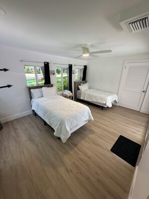 4 chambres, fer et planche Ă repasser, Wi-Fi, draps fournis