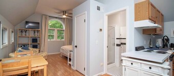 20 Park-Walk to Everything CHQ-Pets OK-Free Bikes