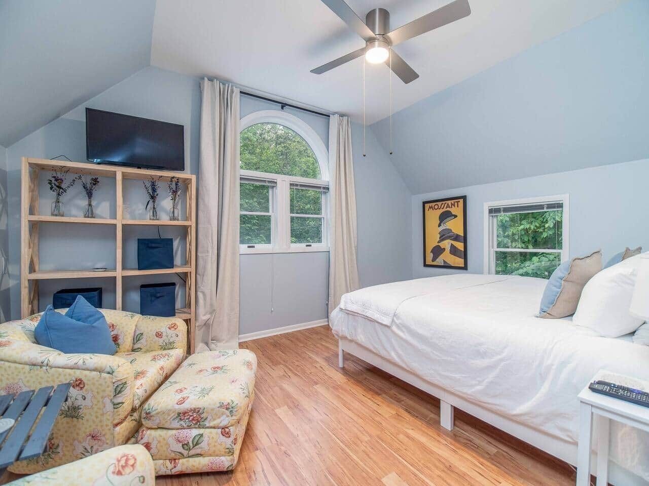 3 chambres, fer et planche à repasser, Wi-Fi gratuit, draps fournis