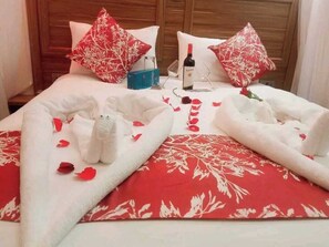 디럭스 싱글룸, 시내 전망 | 무료 WiFi, 침대 시트