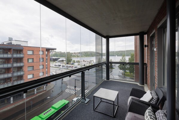 Superior Apartment, 2 Bedrooms, Lake View, Beachfront | Lake view