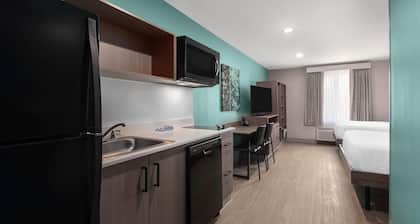 Echo Suites Extended Stay by Wyndham Fort Worth Alliance