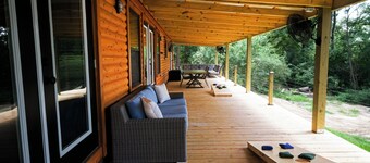 Hillside Hideaway - Lakefront Cabin