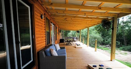 Hillside Hideaway - Lakefront Cabin