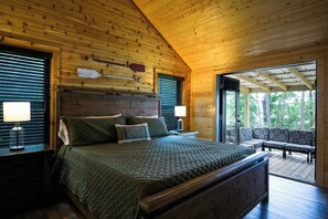 3 bedrooms, travel cot, free WiFi, bed sheets